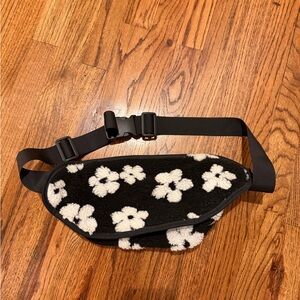 Black and White Floral Fanny Pack